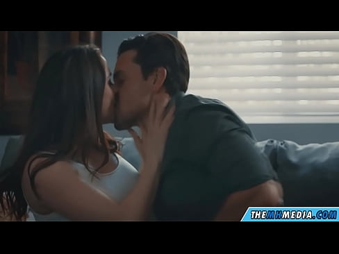 ❤️ Sessu romanticu cù una bona mamma tettona ❤️ Porno à noi ❌️